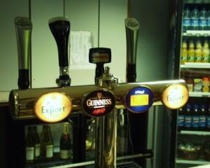 Pubs and bars continue to offer positive sales for investors