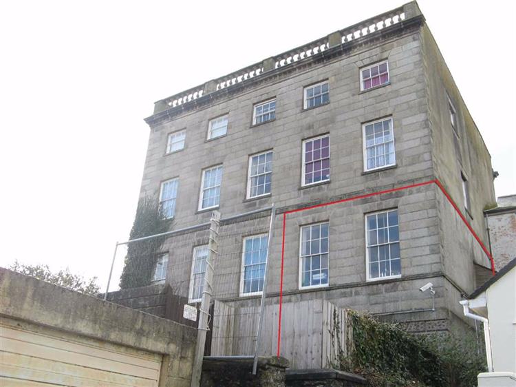 Retail Property To Let in Lower Market Street, Penryn, Cornwall, TR10 8BH