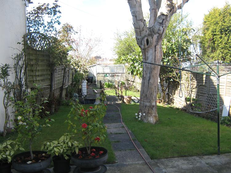 High Street Retail Property For Sale in 91 London Road, Bexhill on Sea