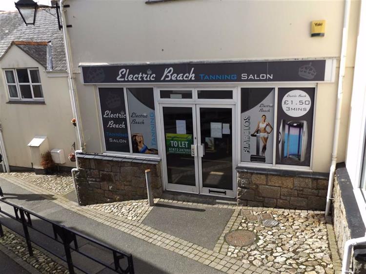 Retail Property To Let in Horse And Jockey Lane, Helston, TR13 8AD