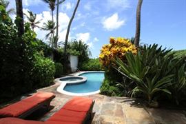 PRIVATE POOL AND JACUZZI
