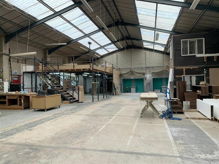 Office For Sale in Former Conquest Fitted Furniture Showroom, 5