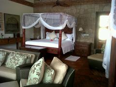 POOL SIDE SUITE