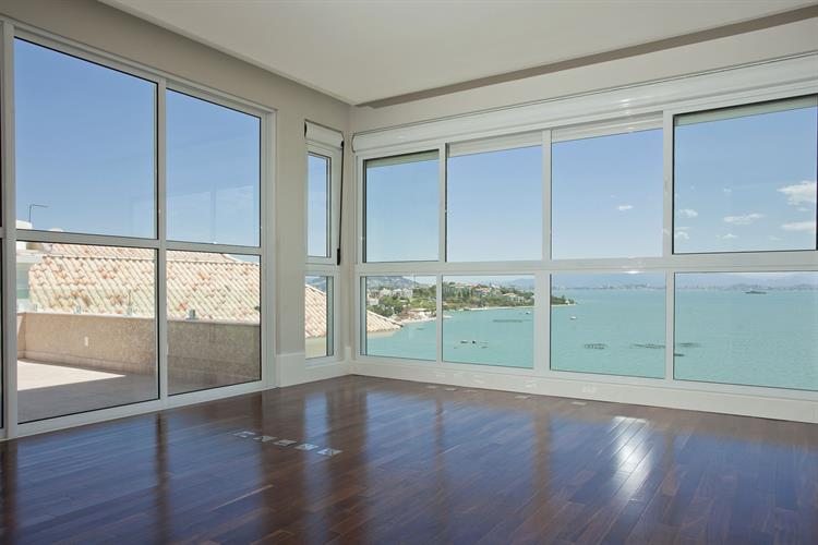 Residential Property For Sale in OCEANVIEW CacupéFLORIANÓPOLISBRAZIL