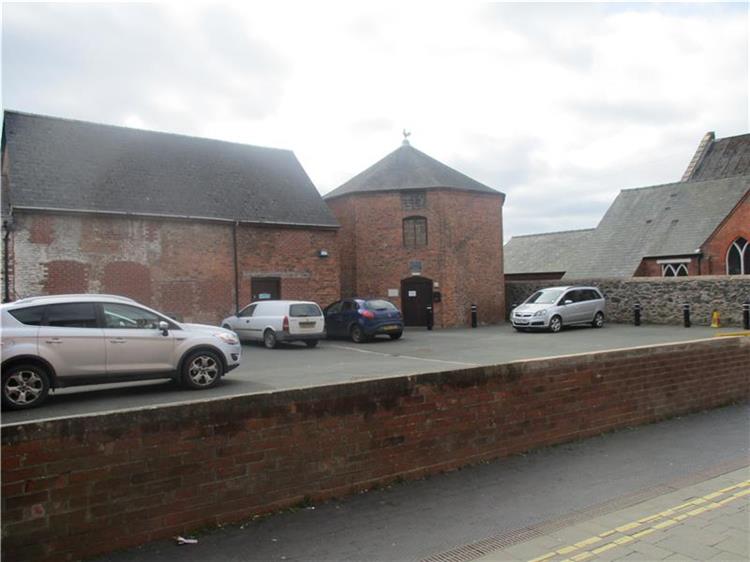 Office For Sale in Broad Street, Welshpool, Powys, SY21 7RR