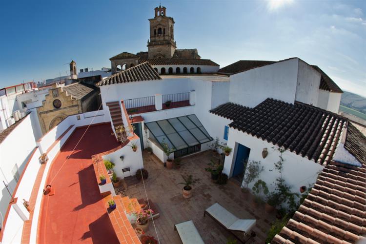 Hotel For Sale in Arcos de la Frontera