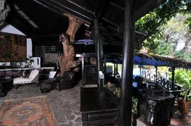 LOUNGE AND BAR AREA