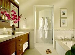 MODERN BATHROOM