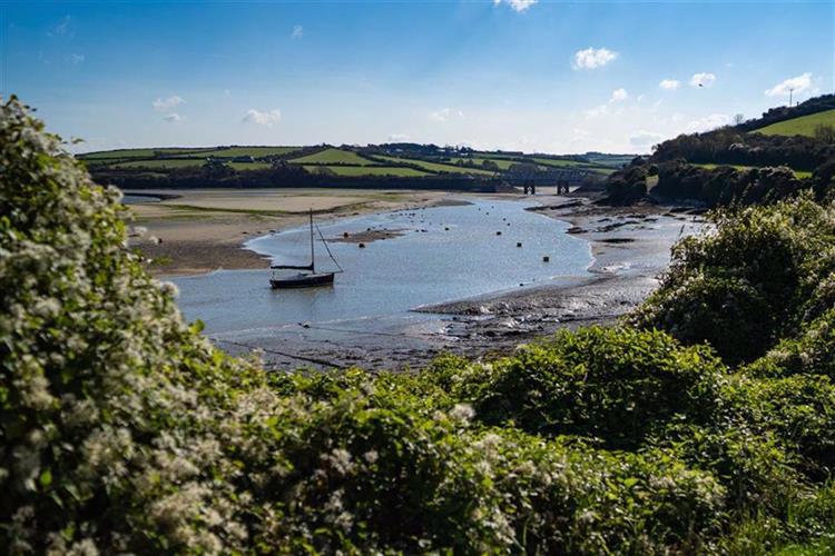 Retail Property To Let in Harlyn Bay, Padstow, PL28 8SB