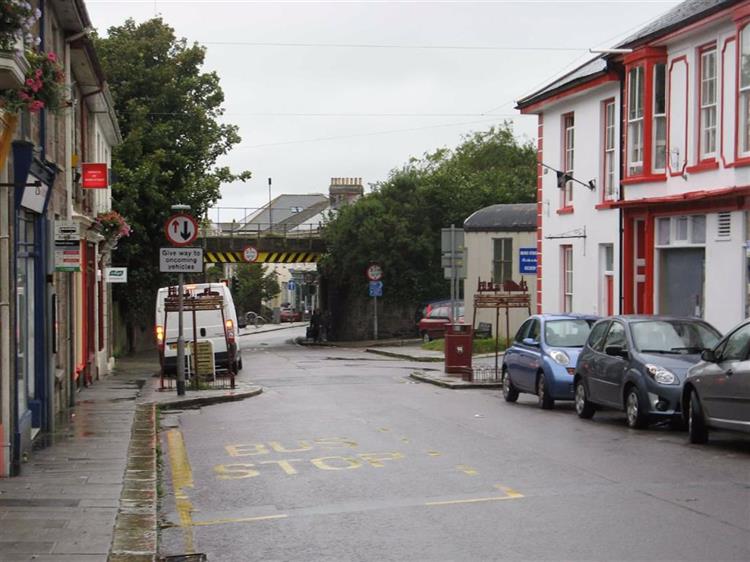 Office To Let in Bond Street, Redruth, Cornwall, TR15 2QB