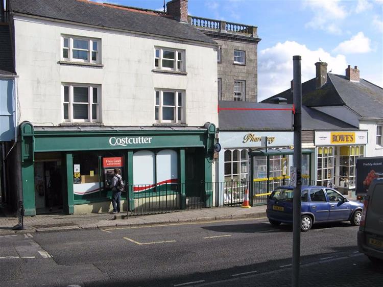 Retail Property To Let in Lower Market Street, Penryn, Cornwall, TR10 8BH