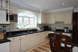 BEAUTIFUL KITCHEN