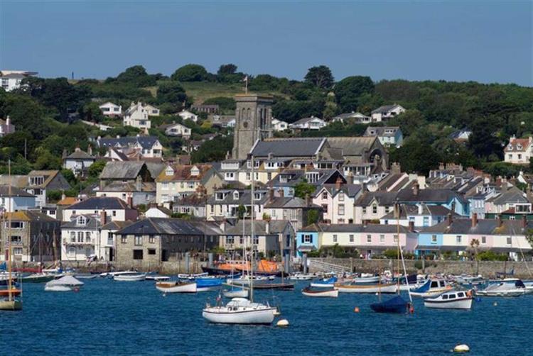 Residential Property For Sale in Fore Street, Devon, TQ8 8ER