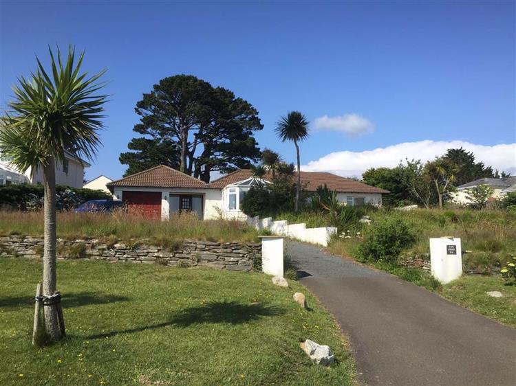 Retail Property For Sale in Sea Road, St Austell, PL25 3SG