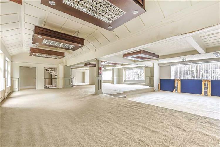 Retail Property For Sale in Killigrew Street, Falmouth, Cornwall, TR11 3PN