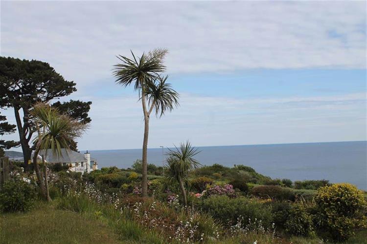 Retail Property For Sale in Sea Road, St Austell, PL25 3SG