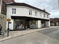 Café To Let in 19 The Square, Petersfield, Hampshire, United Kingdom, GU32 3HR