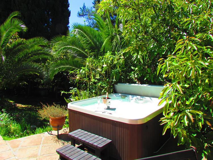 Hotel For Sale in Marbella, Malaga, 29600